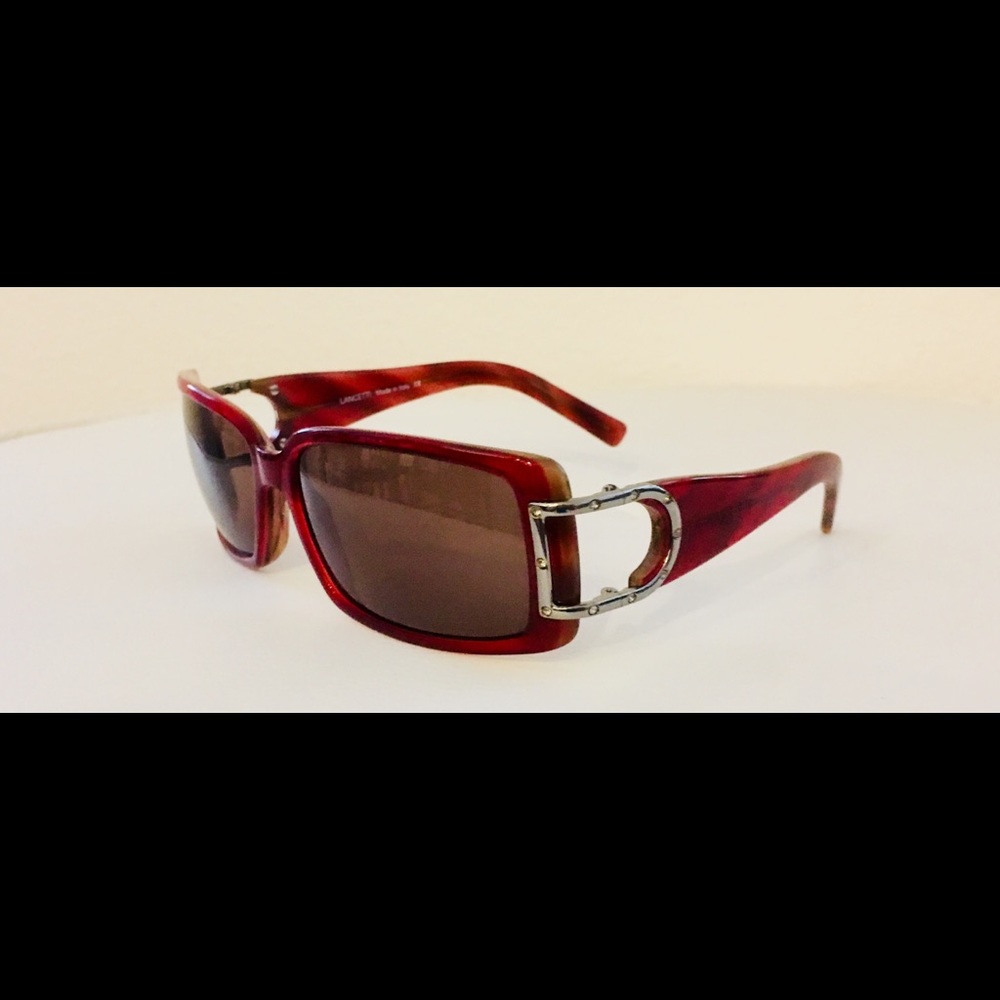 Sunglasses made in Italy authentic women